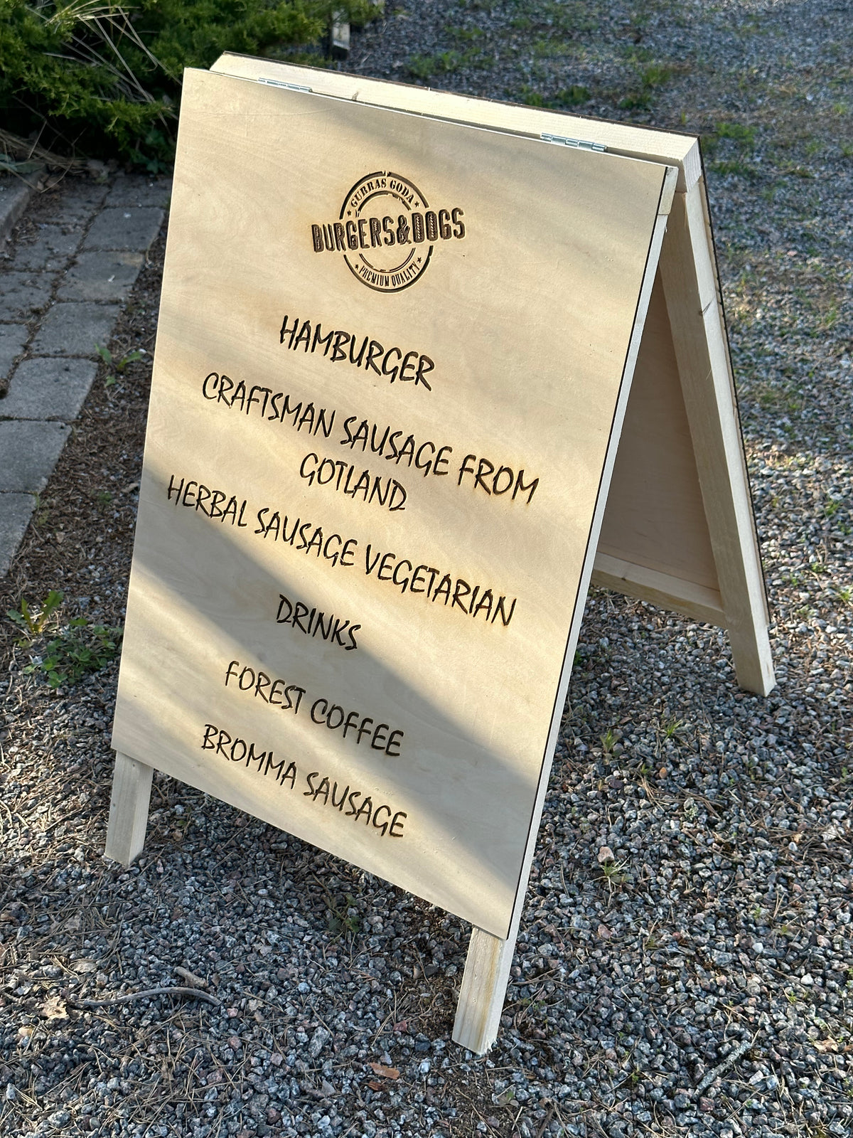 Gatupratare i Trä